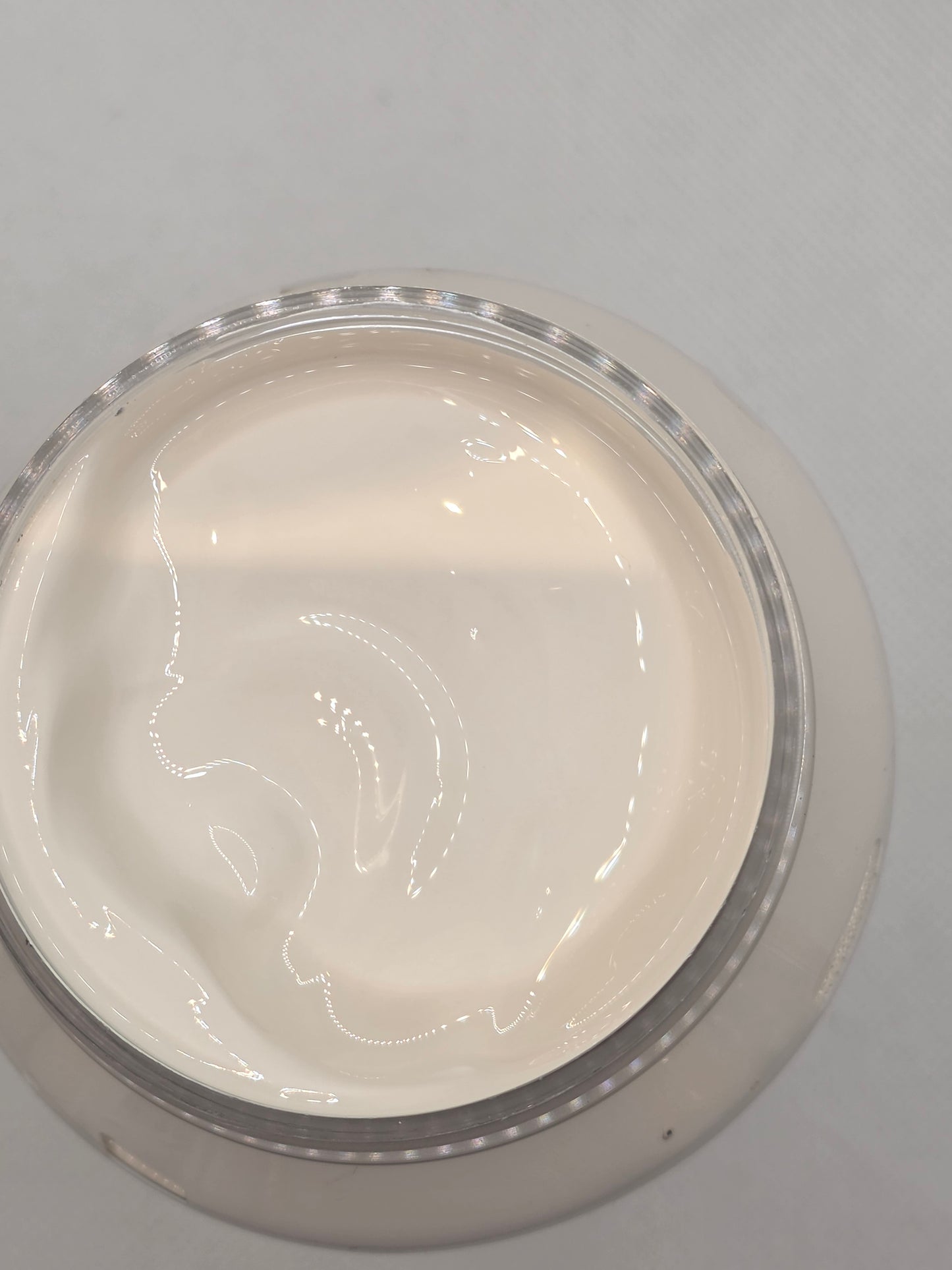 Tri-art: TA36872 New Foundations Acrylic Ivory 120mL