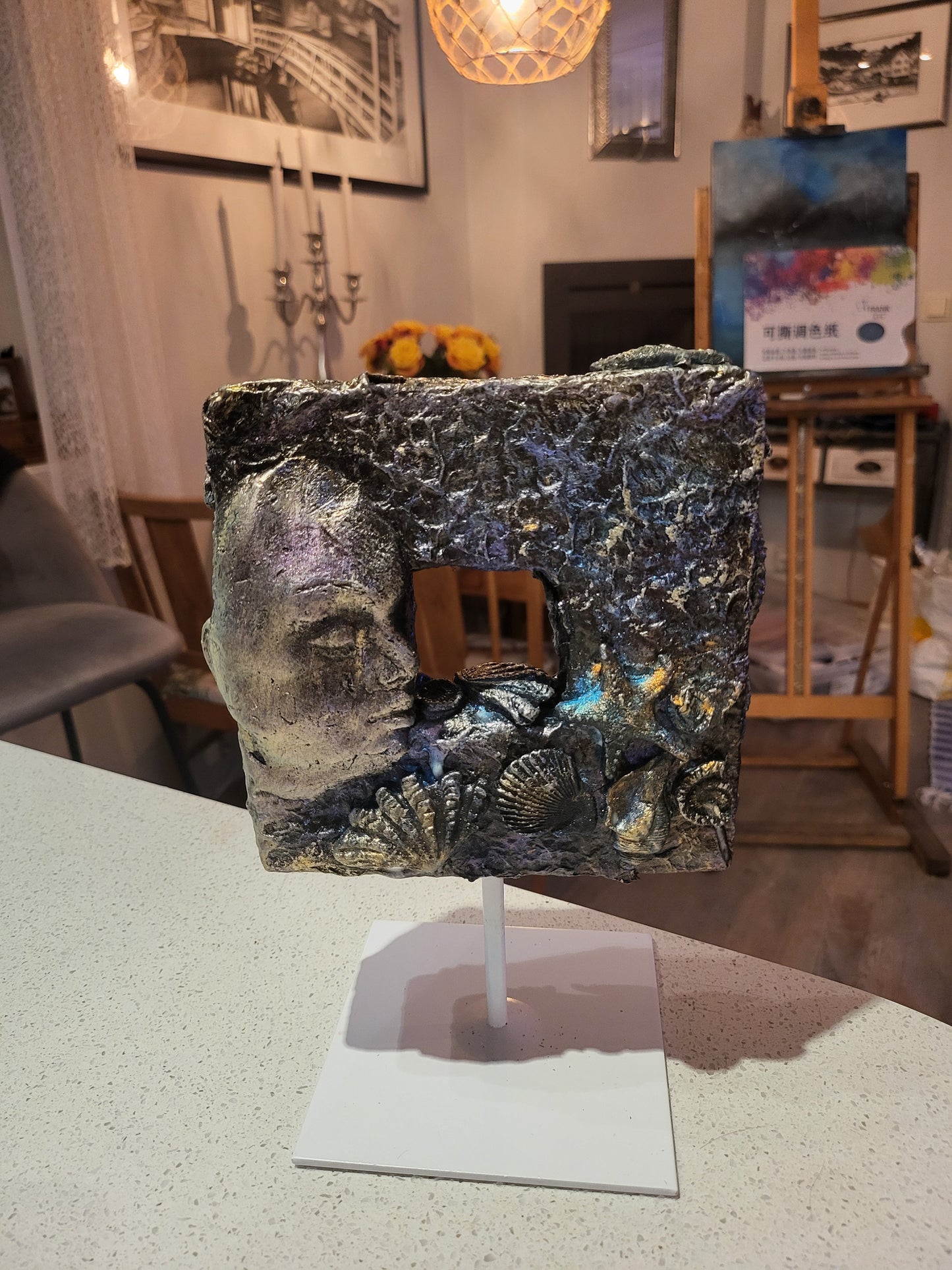 Reste kurv, Pakke med utstyr til en liten mixed media skulptur, sokkel, firkanta isopor, universalmedium og mer