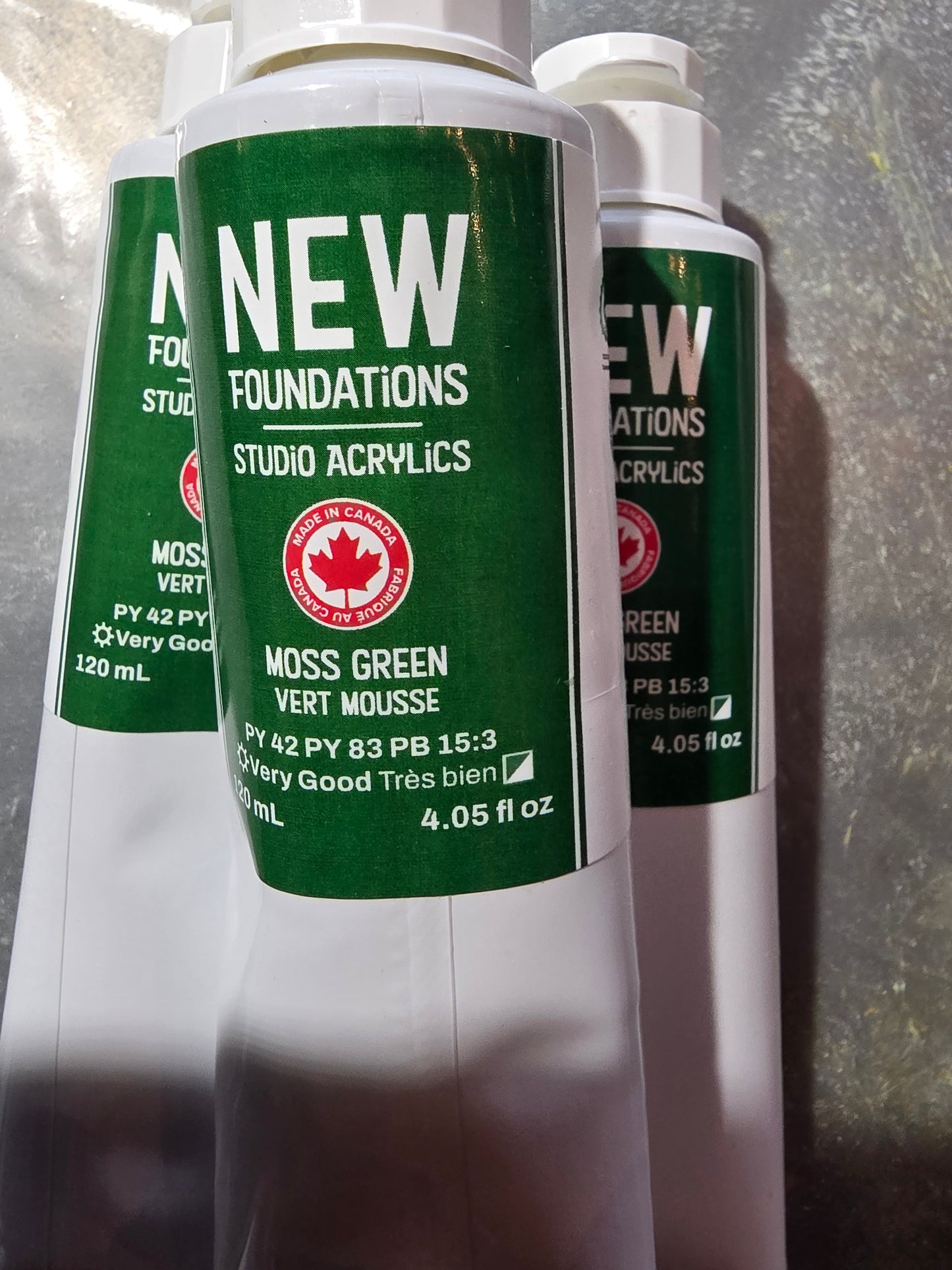 Tri-art: TA36877	New Foundations Acrylic	Moss Green	120mL