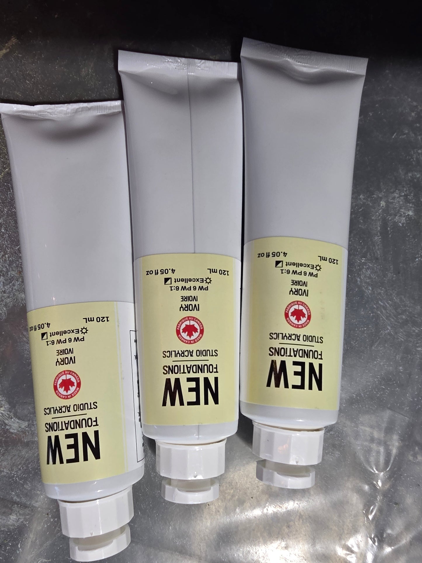 Tri-art: TA36872	New Foundations Acrylic	Ivory	120mL